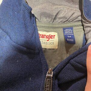 🏷️ Wrangler Zip-Up Quarterzip – Navy – Small – Men’s/Boys – New!